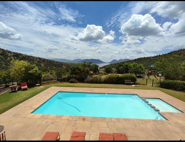 4 BEDROOM HOUSE FOR SALE IN ESTATE D' AFRIQUE